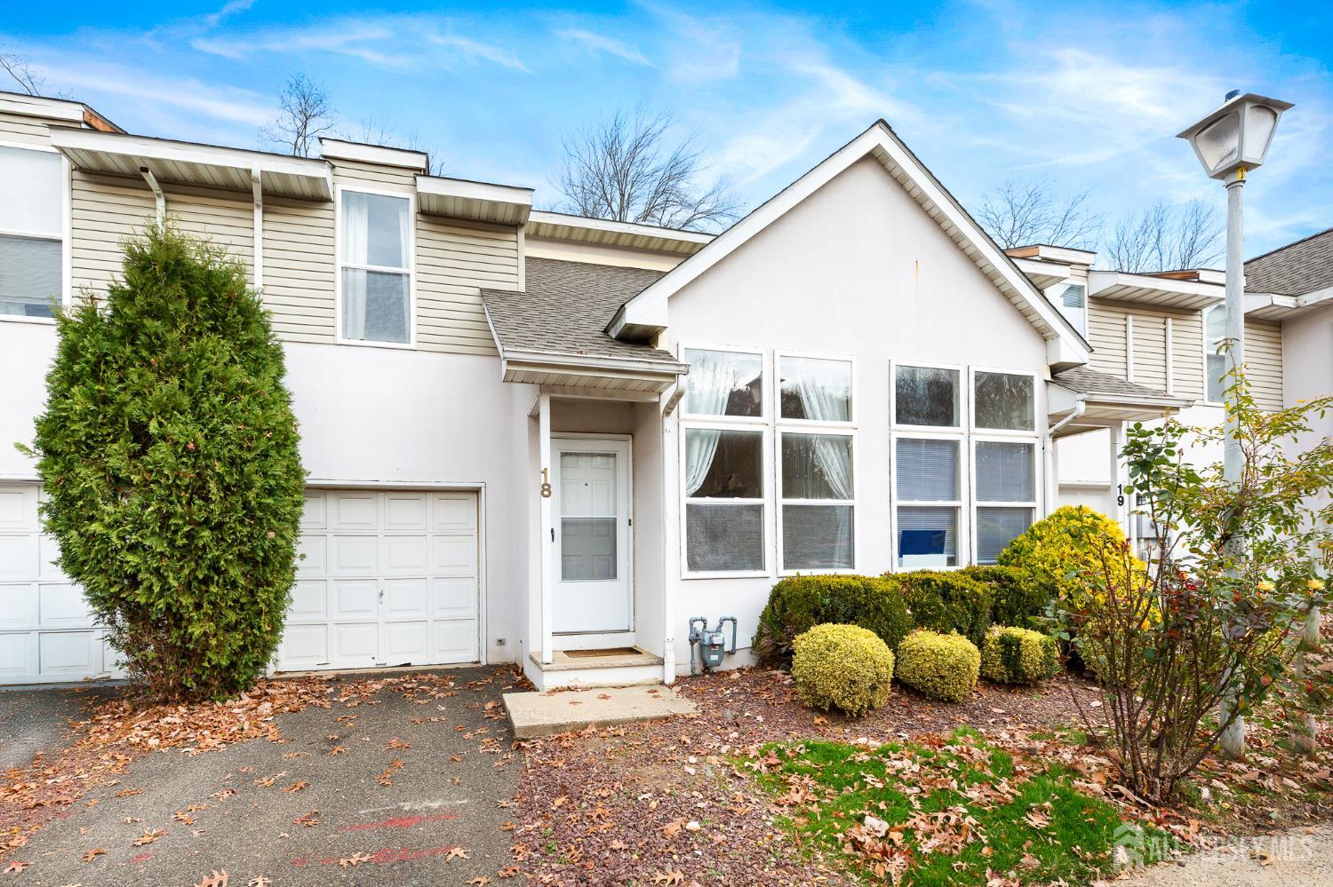 18 Parkside Drive Jamesburg NJ 08831