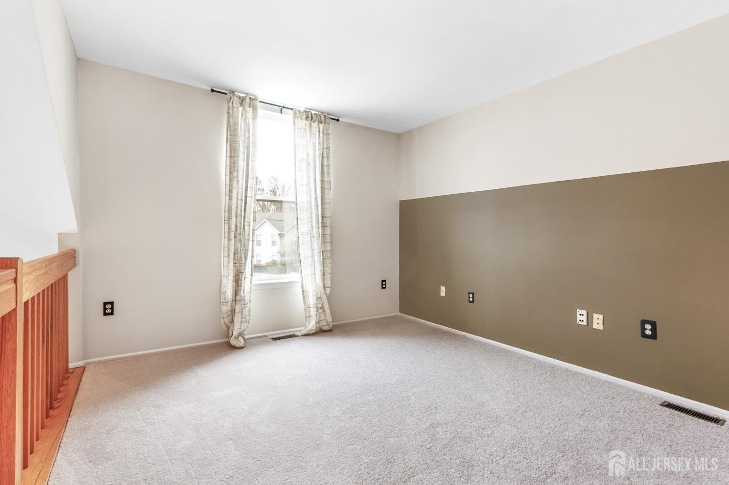 18 Parkside Drive Jamesburg NJ 08831
