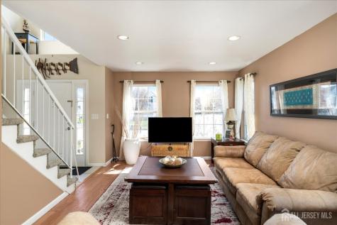 28 Terrier Place South Brunswick NJ 08824