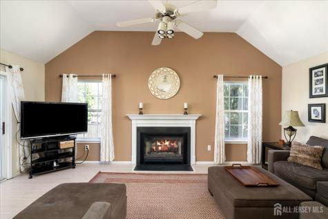28 Terrier Place South Brunswick NJ 08824