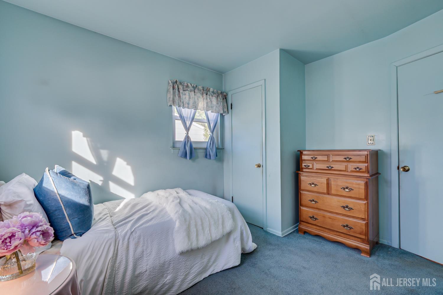 6 Sheffield Place Metuchen NJ 08840