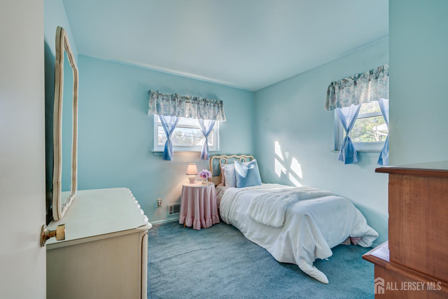 6 Sheffield Place Metuchen NJ 08840