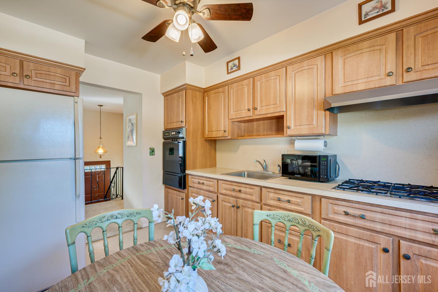 6 Sheffield Place Metuchen NJ 08840