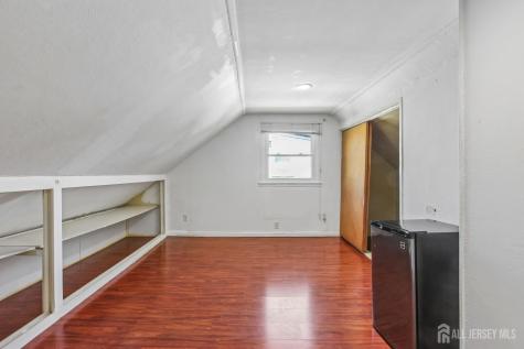 33 Adams St Street Iselin NJ 08830