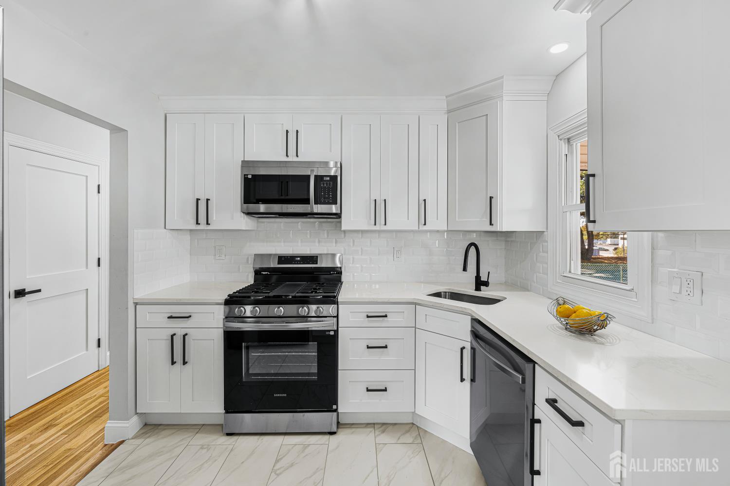 68 Elliot Place Edison NJ 08817