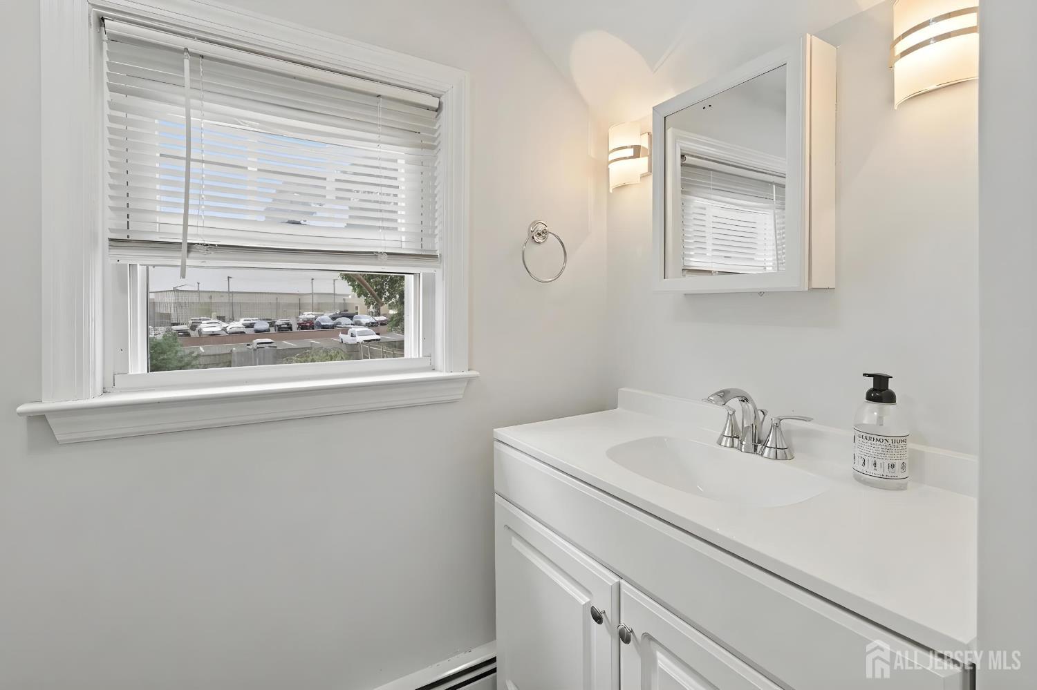 18 Tappen Street Avenel NJ 07001