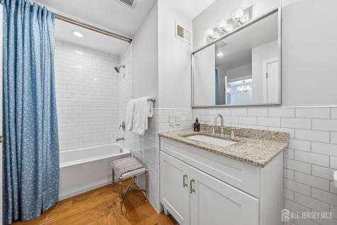 10 Peachtree Lane Jamesburg NJ 08831