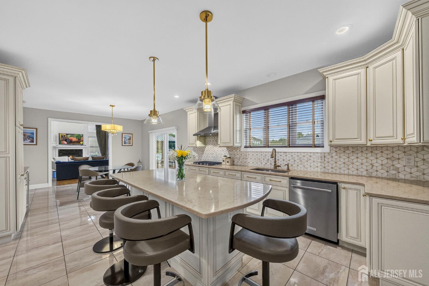 5 Adam Court Monroe NJ 08831