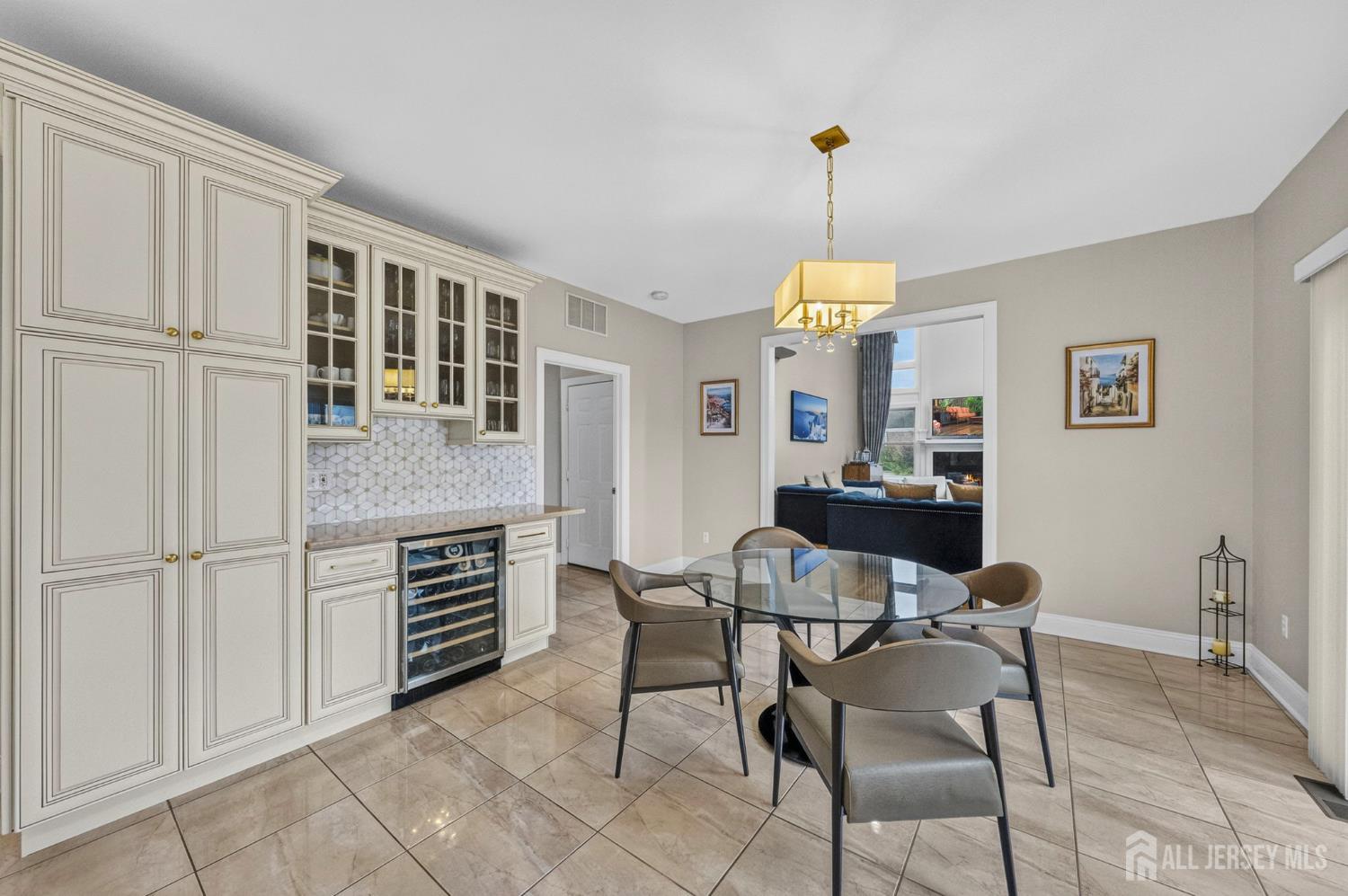 5 Adam Court Monroe NJ 08831