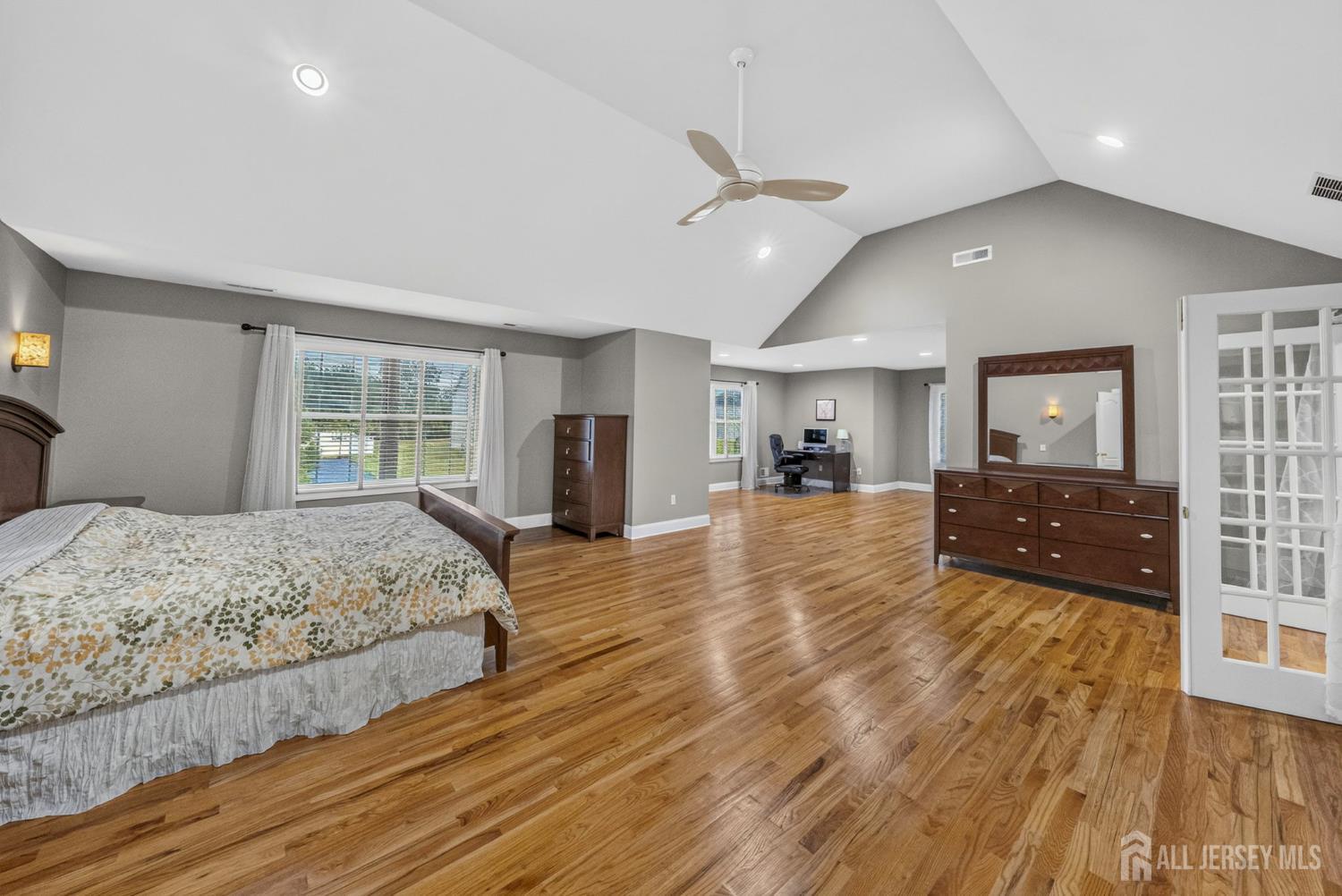 5 Adam Court Monroe NJ 08831
