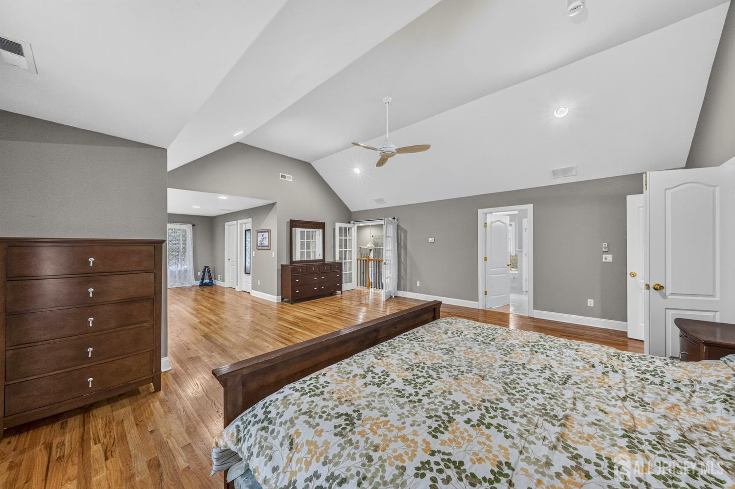 5 Adam Court Monroe NJ 08831