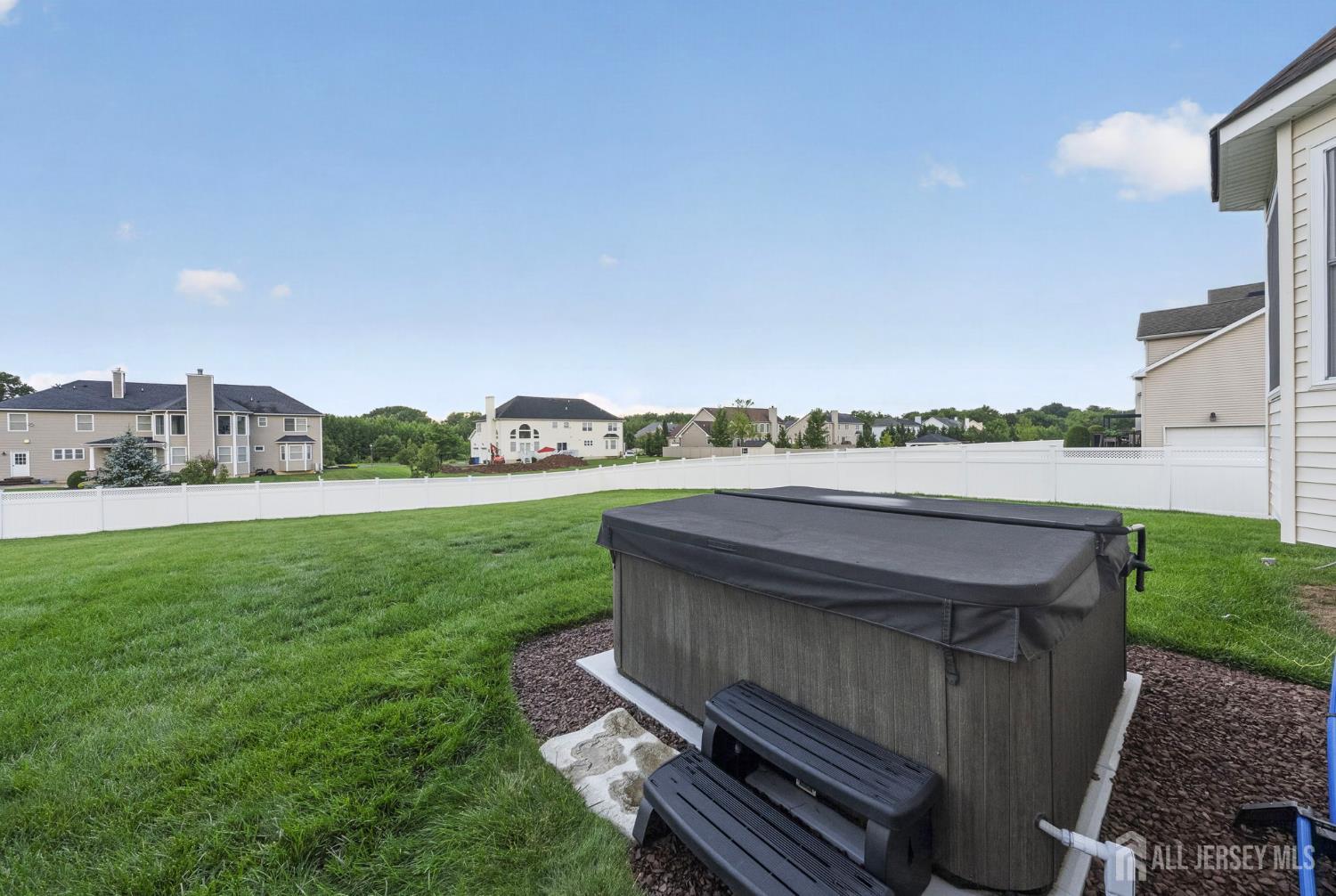 5 Adam Court Monroe NJ 08831