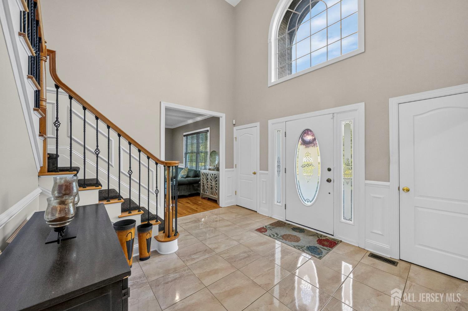 5 Adam Court Monroe NJ 08831