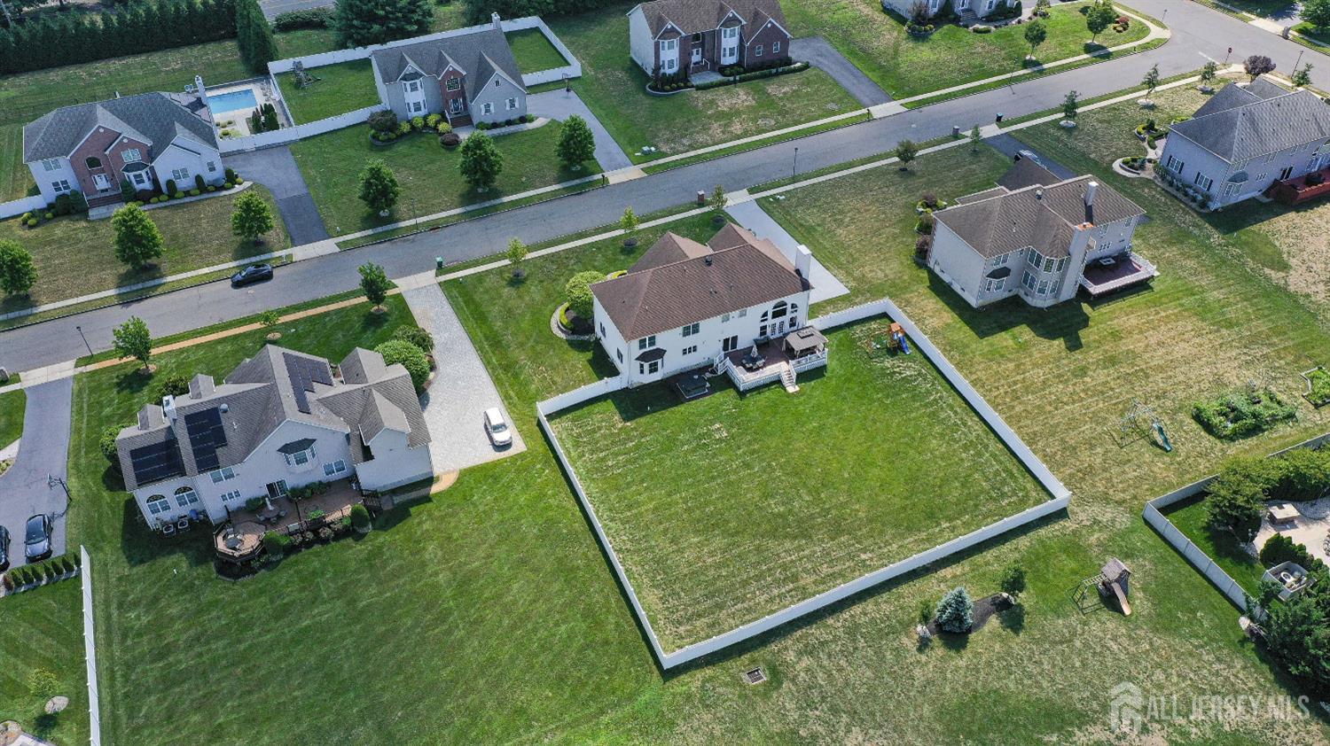 5 Adam Court Monroe NJ 08831