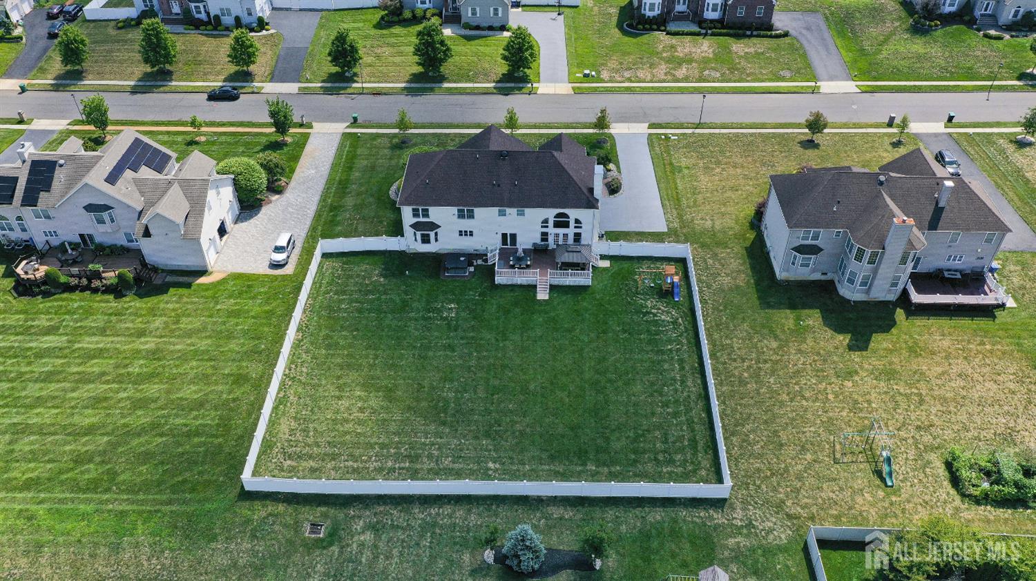 5 Adam Court Monroe NJ 08831