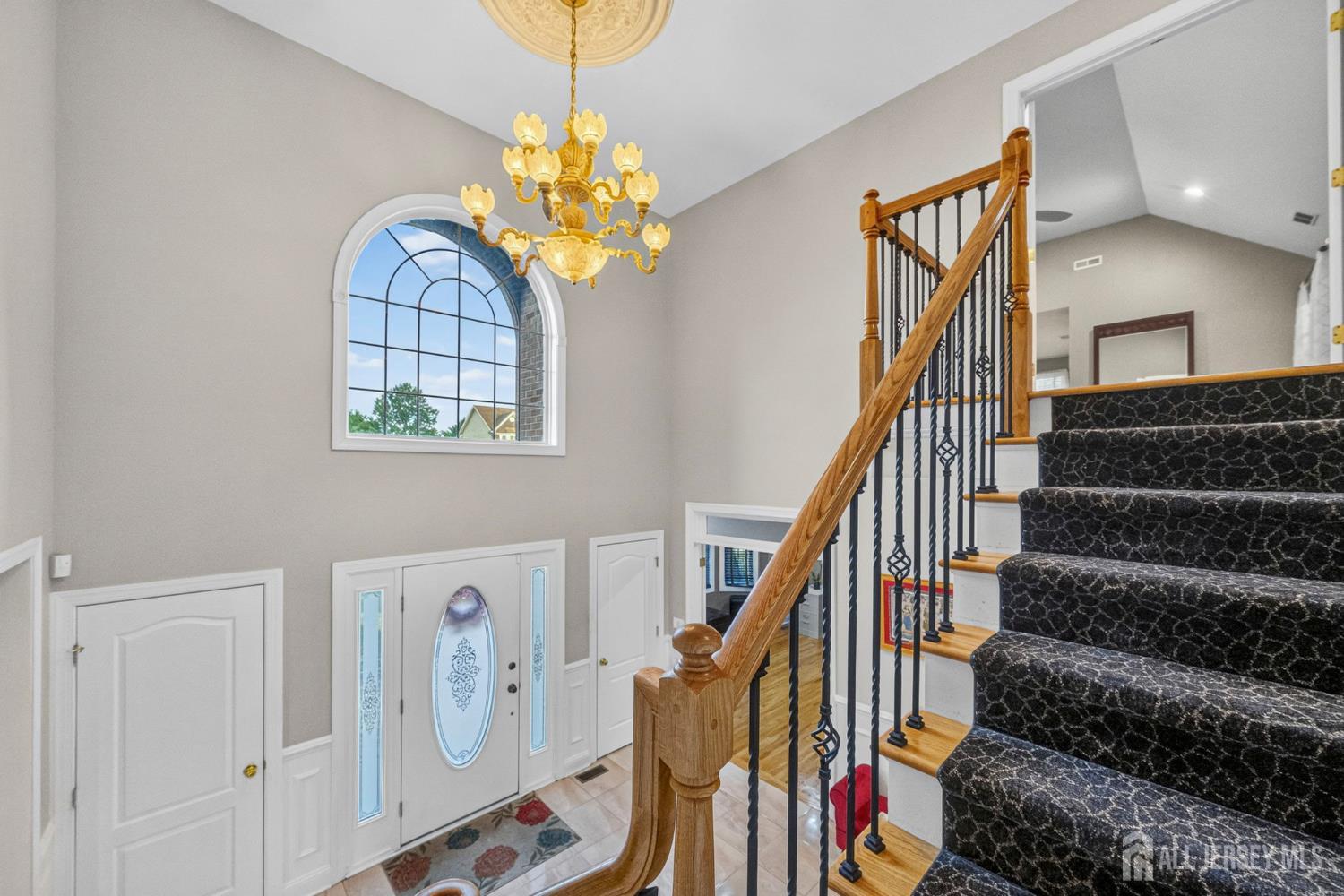 5 Adam Court Monroe NJ 08831
