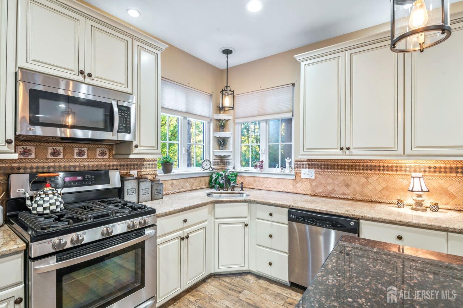 5 Black Oak Court Monroe NJ 08831