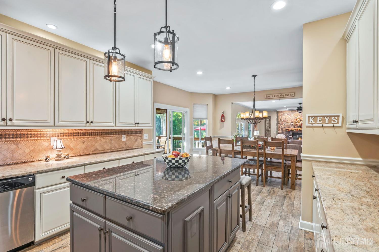 5 Black Oak Court Monroe NJ 08831