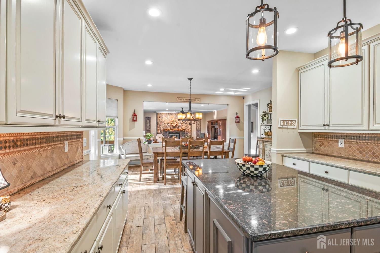 5 Black Oak Court Monroe NJ 08831