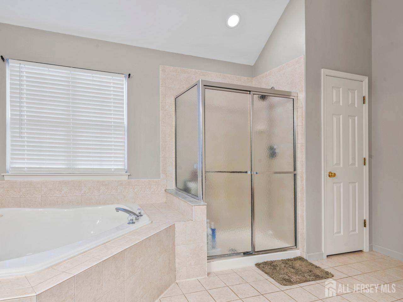 5 Black Oak Court Monroe NJ 08831