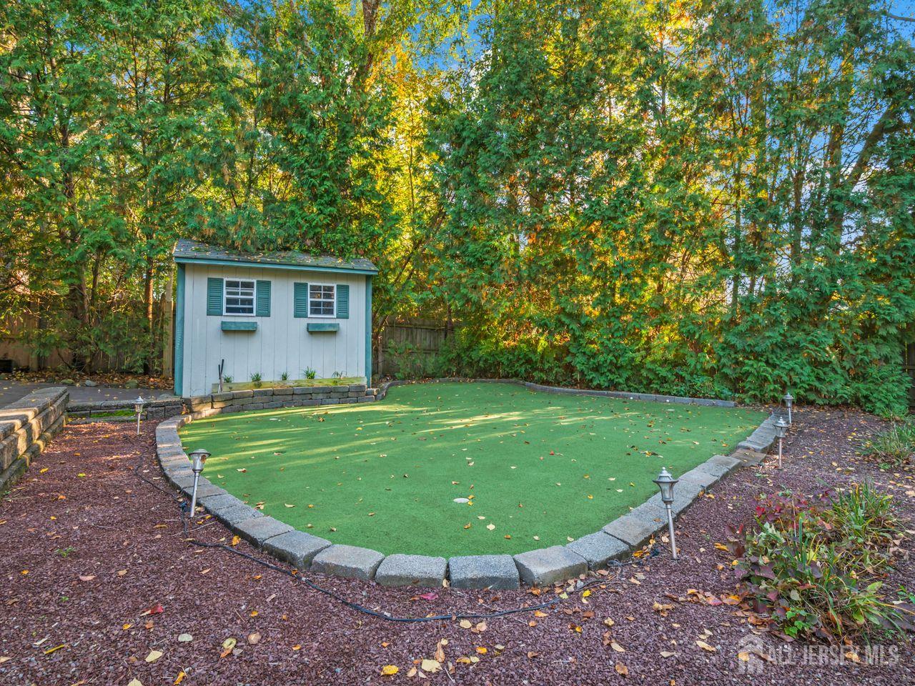 5 Black Oak Court Monroe NJ 08831