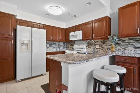 48 Winthrop Road Monroe NJ 08831