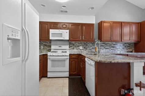 48 Winthrop Road Monroe NJ 08831