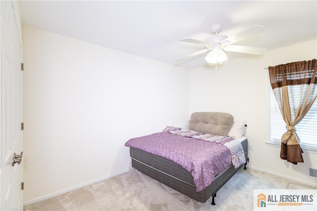 17 Heritage Court Ewing NJ 08628