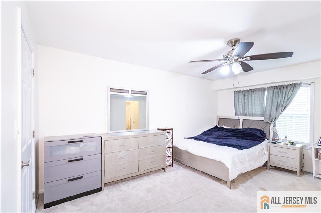 17 Heritage Court Ewing NJ 08628