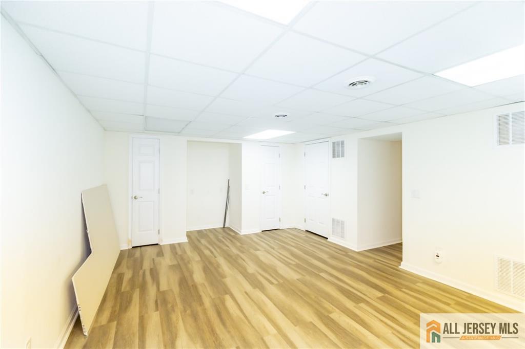 17 Heritage Court Ewing NJ 08628