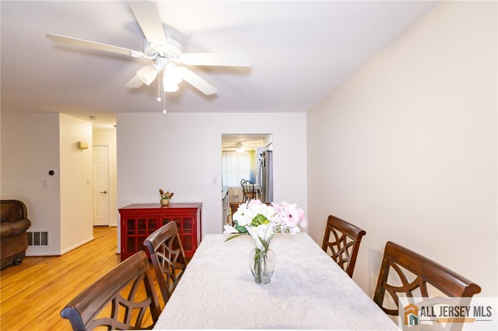 17 Heritage Court Ewing NJ 08628