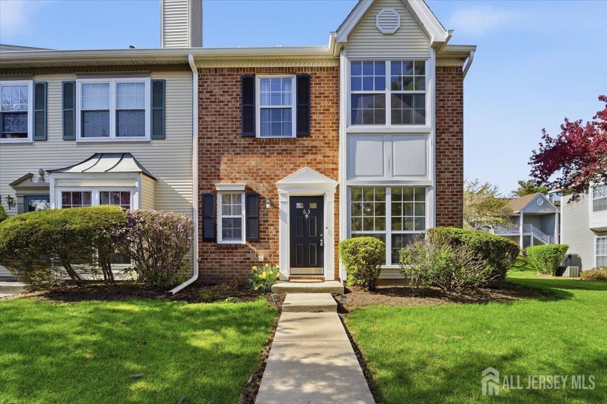 63 Amberly Court Franklin NJ 08823