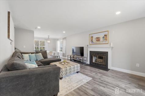 63 Amberly Court Franklin NJ 08823
