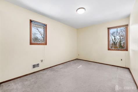 18 Erik Drive North Brunswick NJ 08902