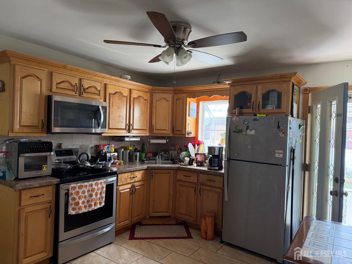 22 Longview Avenue Carteret NJ 07008