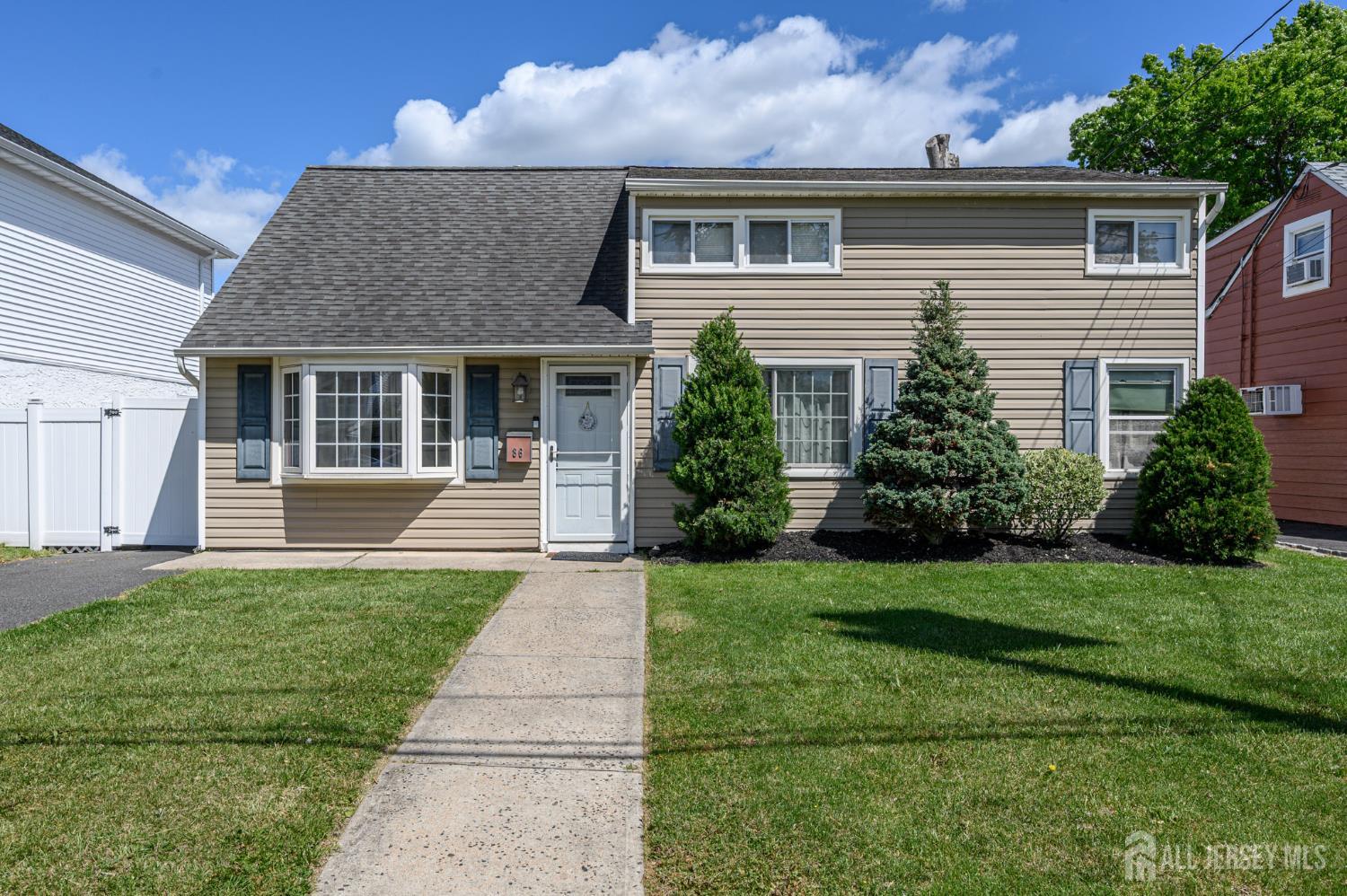 86 Leber Avenue Carteret NJ 07008