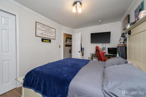 86 Leber Avenue Carteret NJ 07008