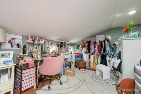 86 Leber Avenue Carteret NJ 07008