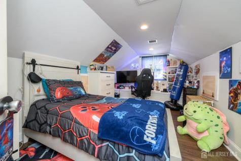 86 Leber Avenue Carteret NJ 07008