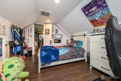 86 Leber Avenue Carteret NJ 07008