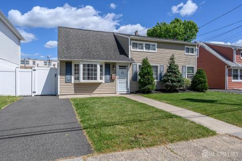 86 Leber Avenue Carteret NJ 07008