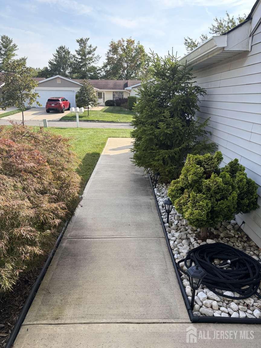 792 Pompton Road Monroe NJ 08831