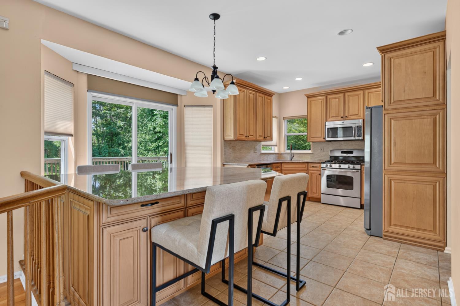 10 Whispering Pines Way Piscataway NJ 08854