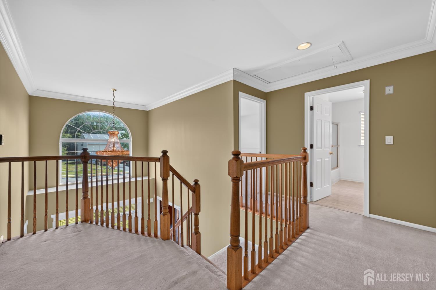 10 Whispering Pines Way Piscataway NJ 08854