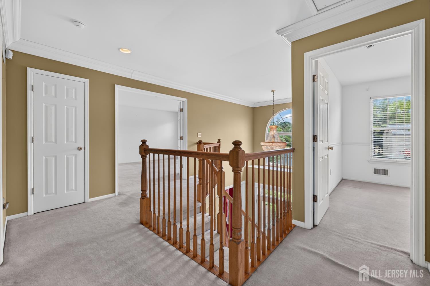 10 Whispering Pines Way Piscataway NJ 08854