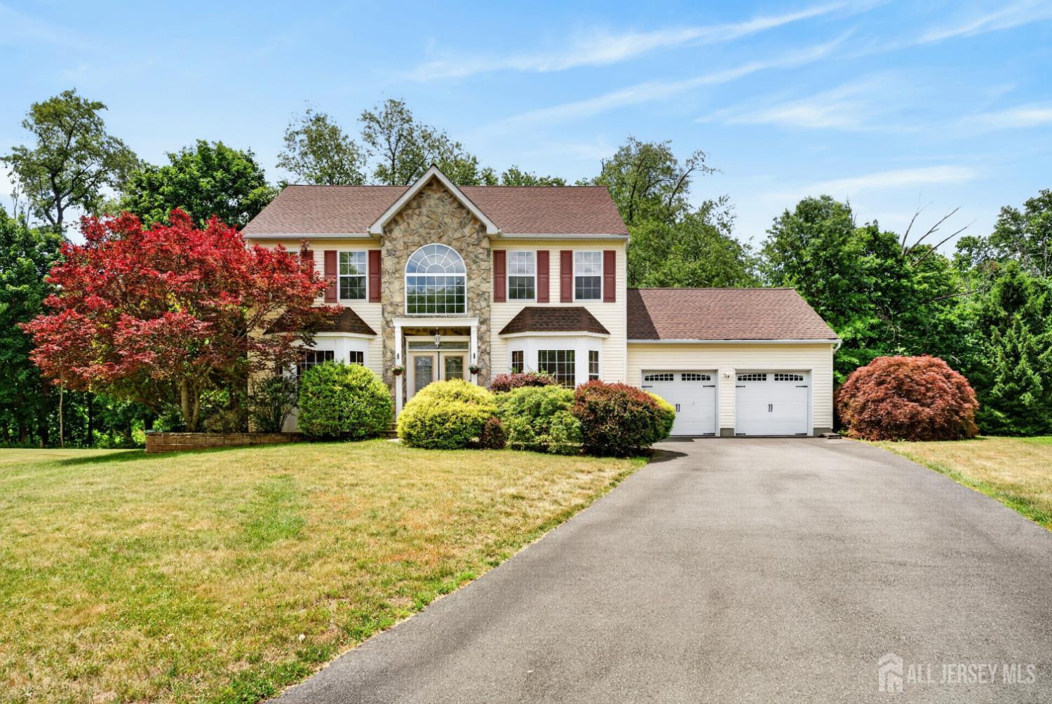 10 Whispering Pines Way Piscataway NJ 08854