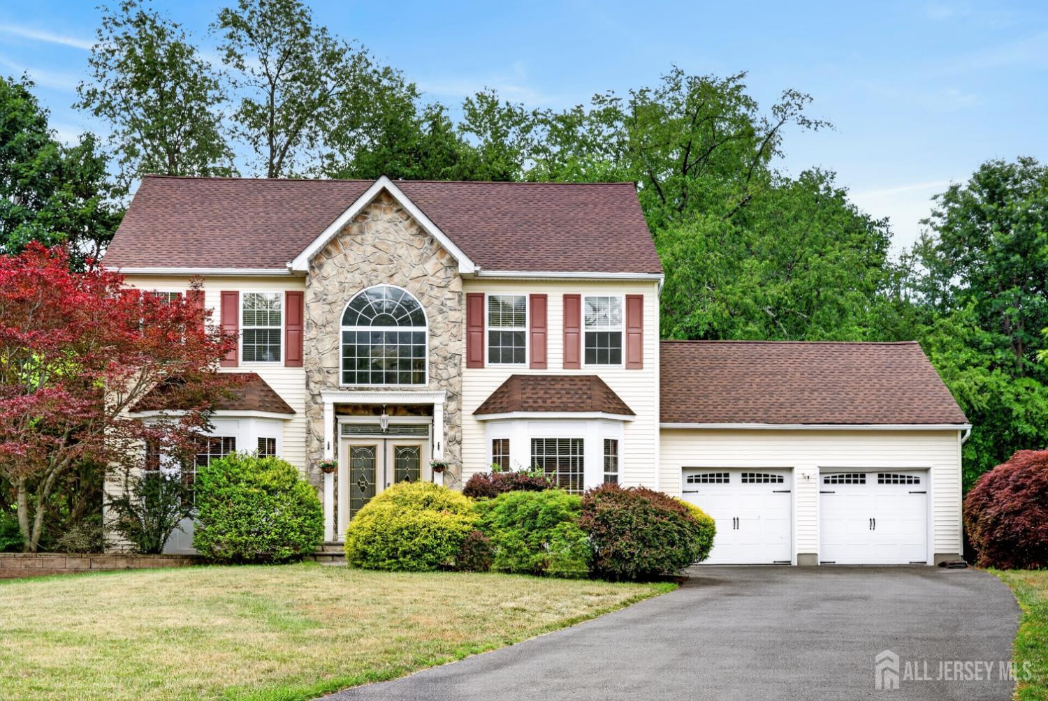 10 Whispering Pines Way Piscataway NJ 08854