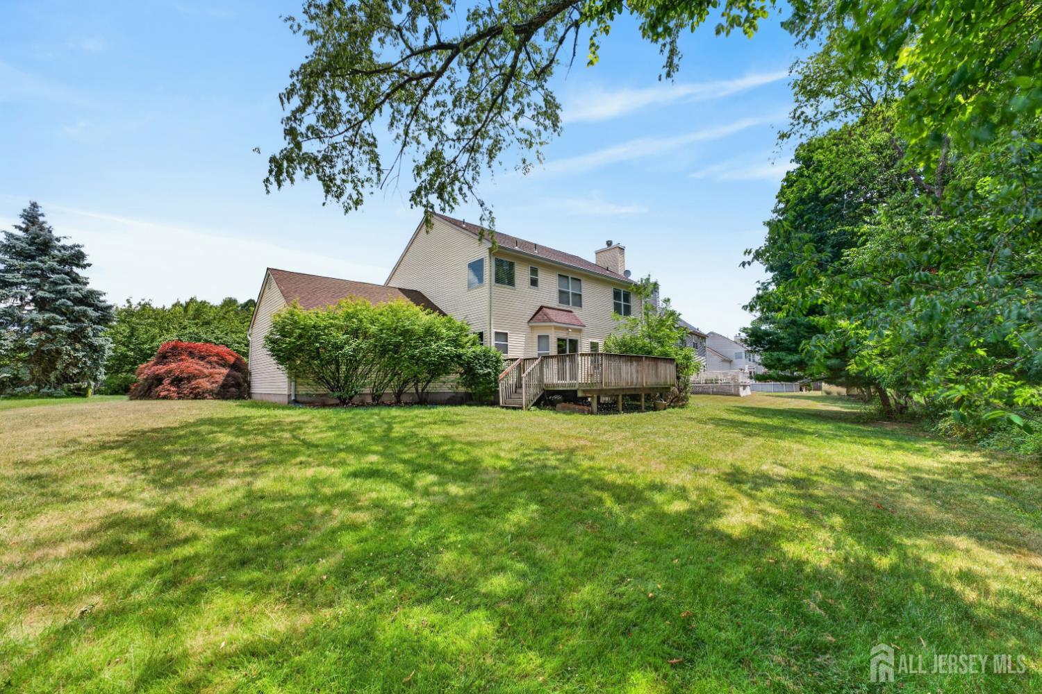 10 Whispering Pines Way Piscataway NJ 08854
