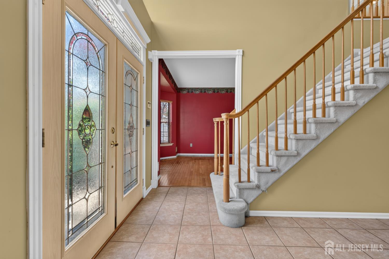 10 Whispering Pines Way Piscataway NJ 08854