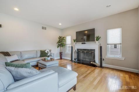 408 Old Georges Road North Brunswick NJ 08902